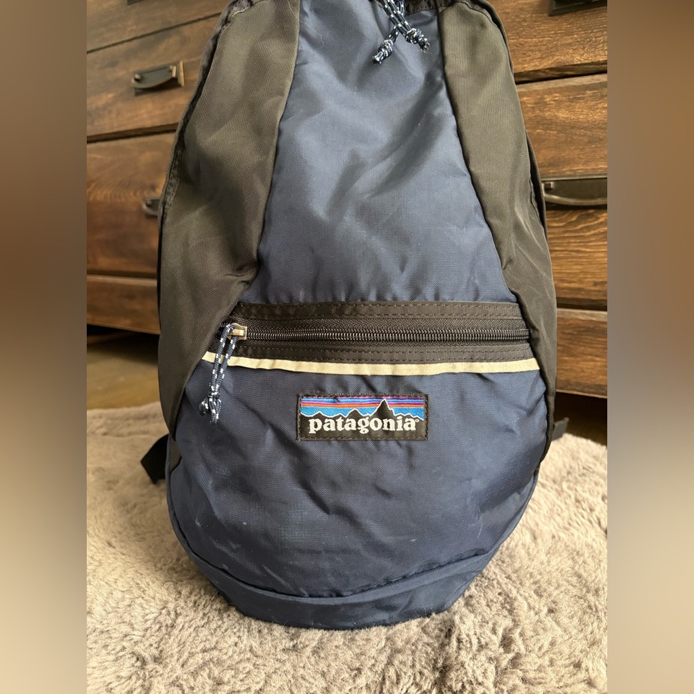 Vintage Patagonia Backpack In Black/Blue - Picture 2 of 11